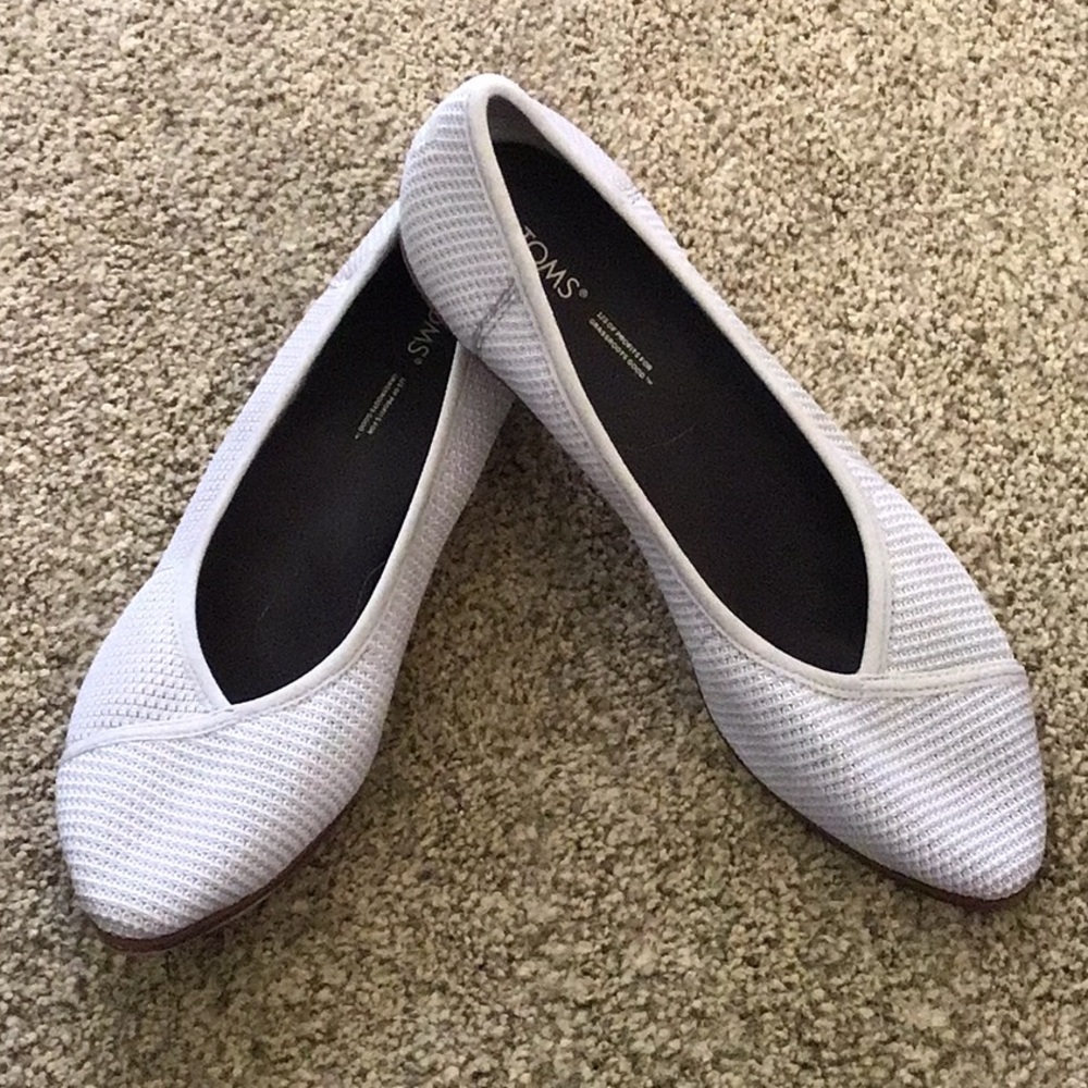 TOMS Women's White Flats